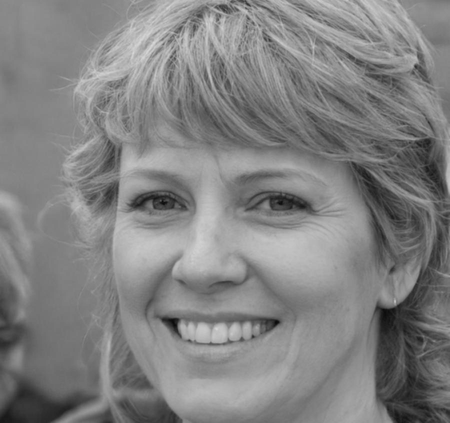 Dr. Marie Dubois, Expert en Finance